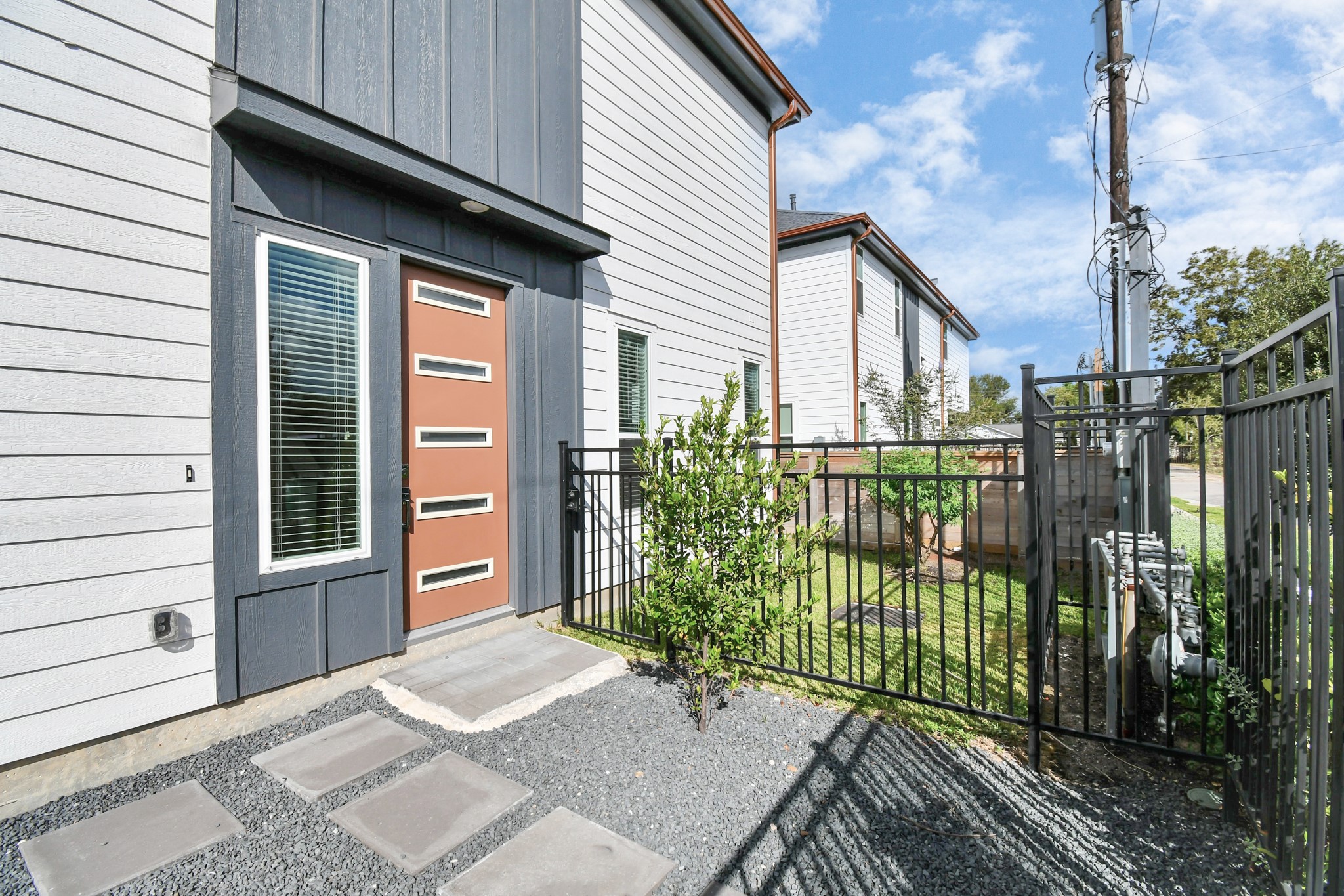 829 Emile Street Houston, TX 77020 - Photo 4 of 46