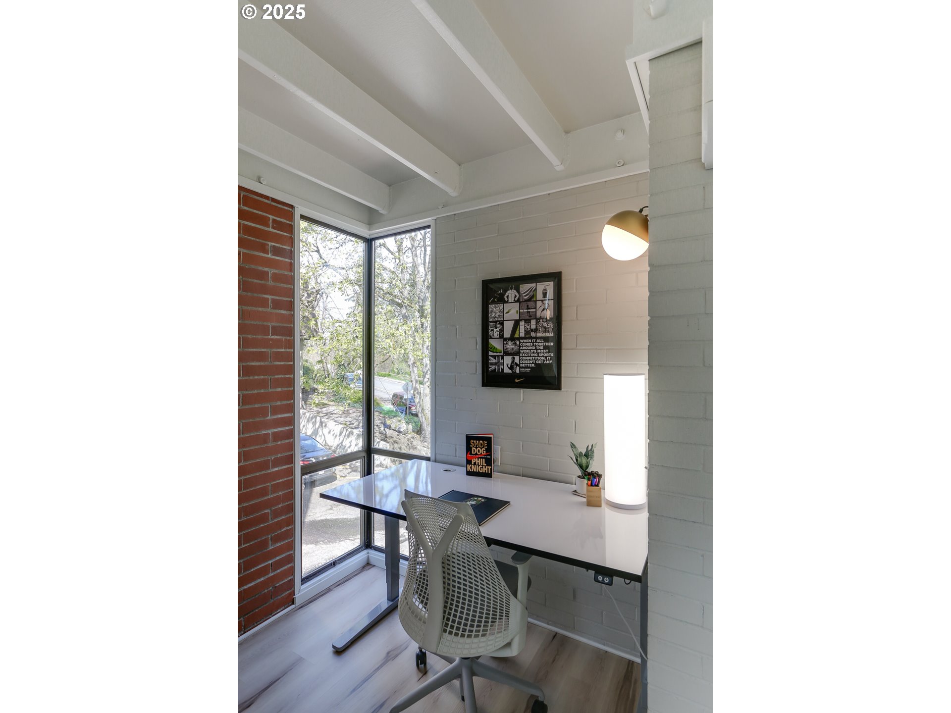 110 High Street Eugene, OR 97401 - Photo 12 of 46 a workspace with furniture and a window