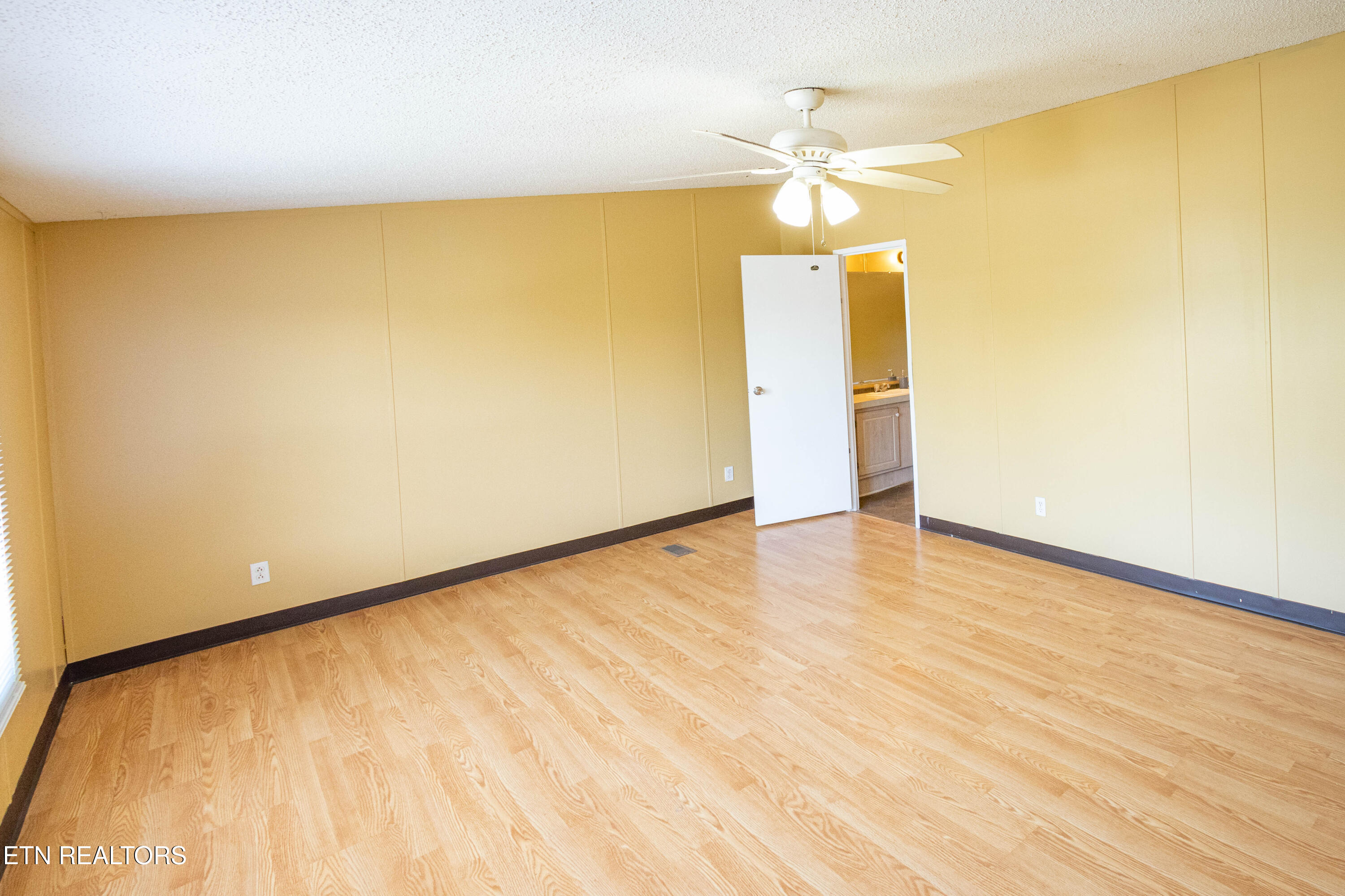 284 Clearwater Ridge Maynardville, TN 37807 - Photo 13 of 22 Master Bedroom