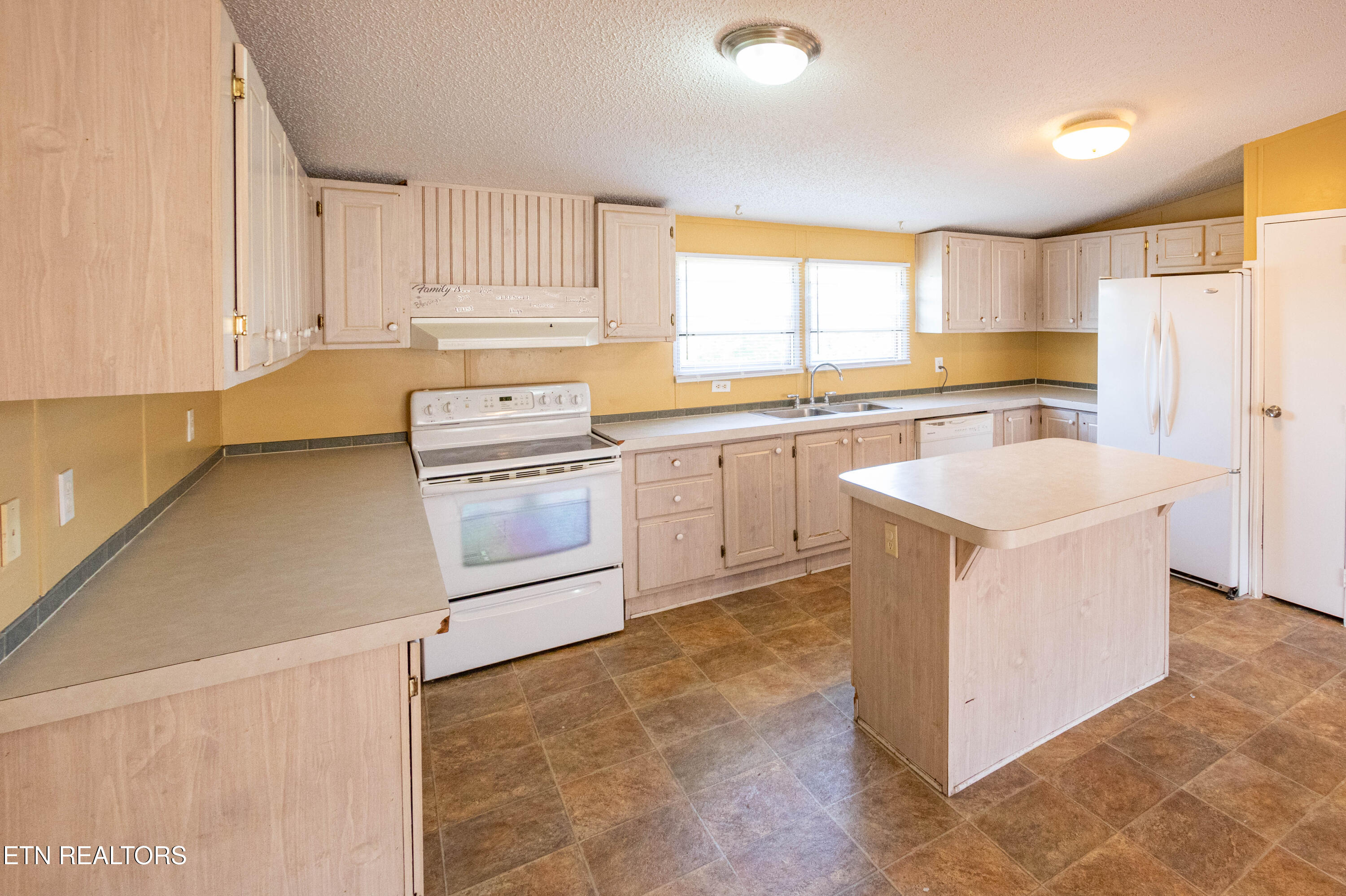 284 Clearwater Ridge Maynardville, TN 37807 - Photo 8 of 22 Kitchen