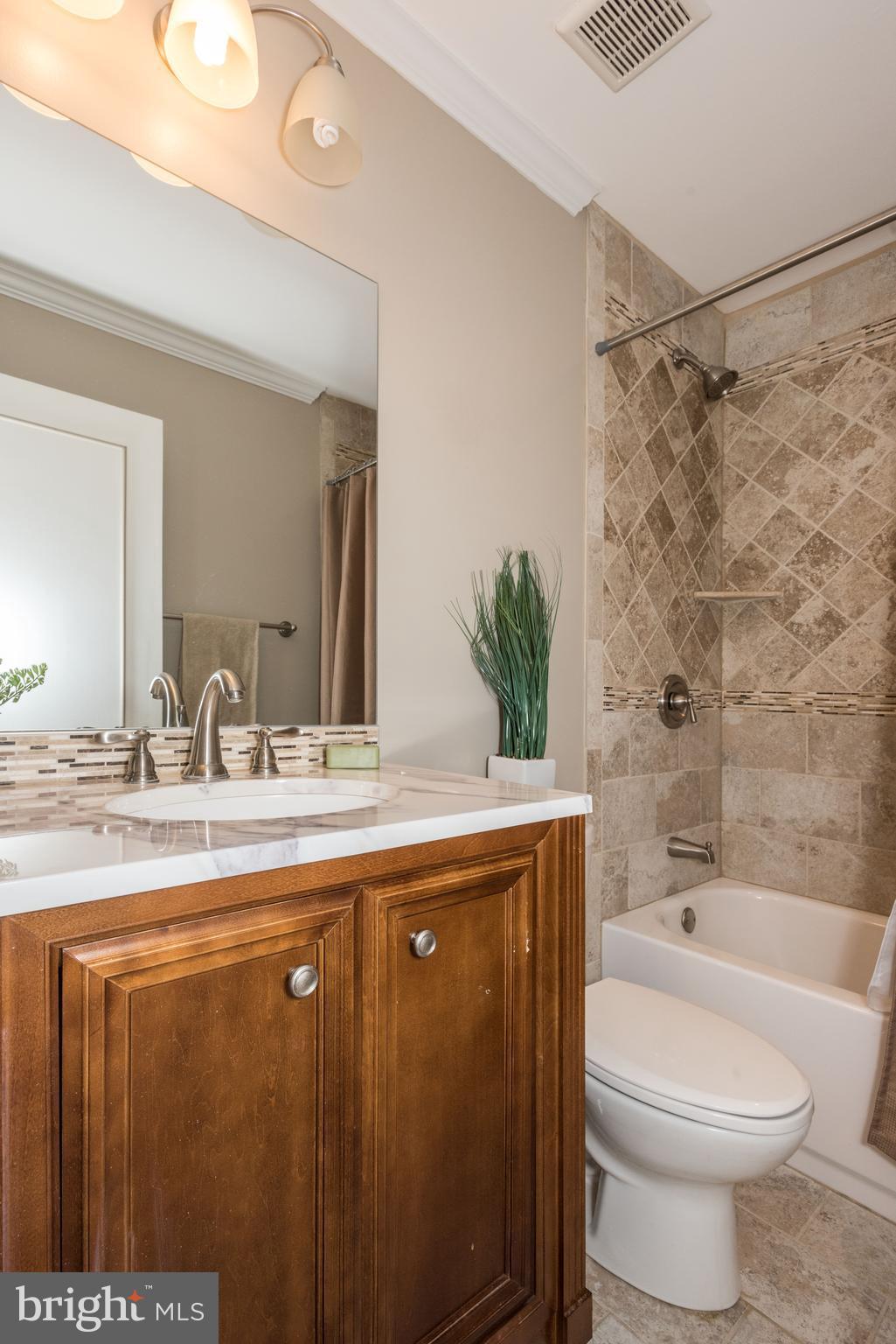 30 North Rolling Road Baltimore, MD 21228 - Photo 15 of 30 Updated full bath with upgraded ceramic tile!
