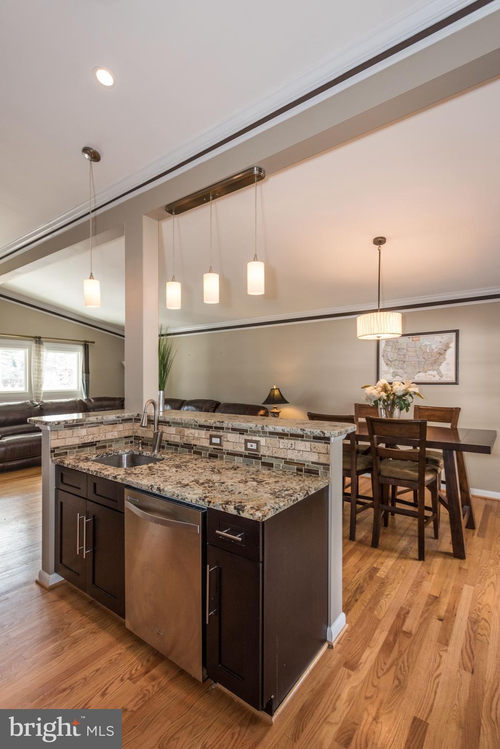 30 North Rolling Road Baltimore, MD 21228 - Photo 8 of 30 Kitchen with extensive crown moldings!