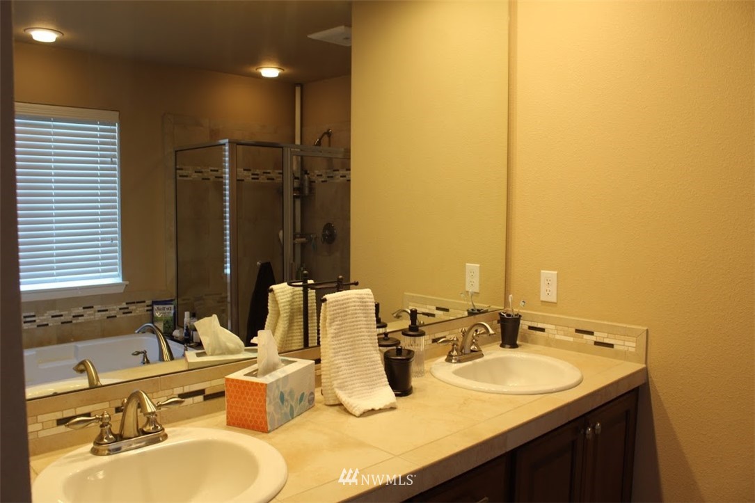 22924 42nd Drive Southeast Bothell, WA 98021 - Photo 8 of 14
