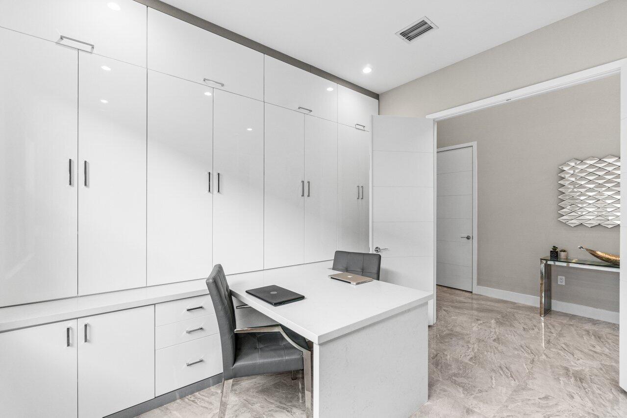 17583 Rainstream Road Boca Raton, FL 33496 - Photo 22 of 46 44