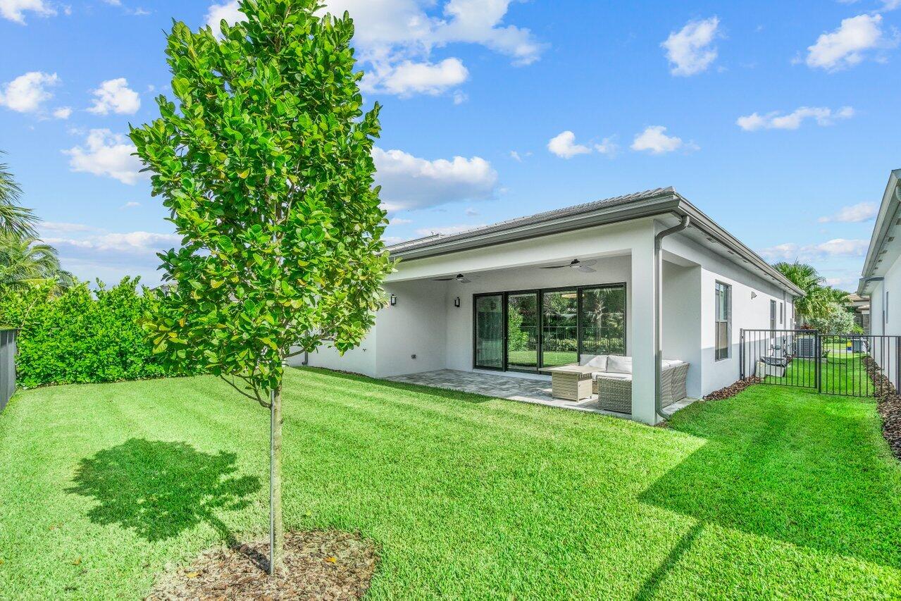 17583 Rainstream Road Boca Raton, FL 33496 - Photo 28 of 46 w56tr