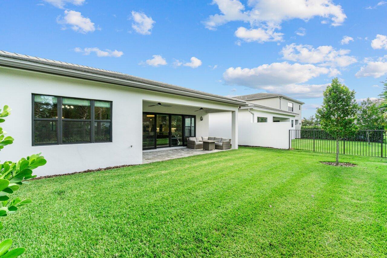 17583 Rainstream Road Boca Raton, FL 33496 - Photo 30 of 46 .lhjv