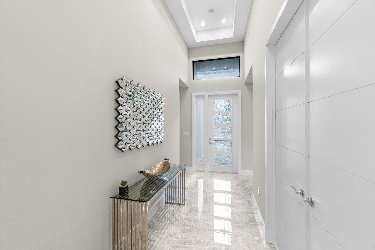 17583 Rainstream Road Boca Raton, FL 33496 - Photo 4 of 46 111111