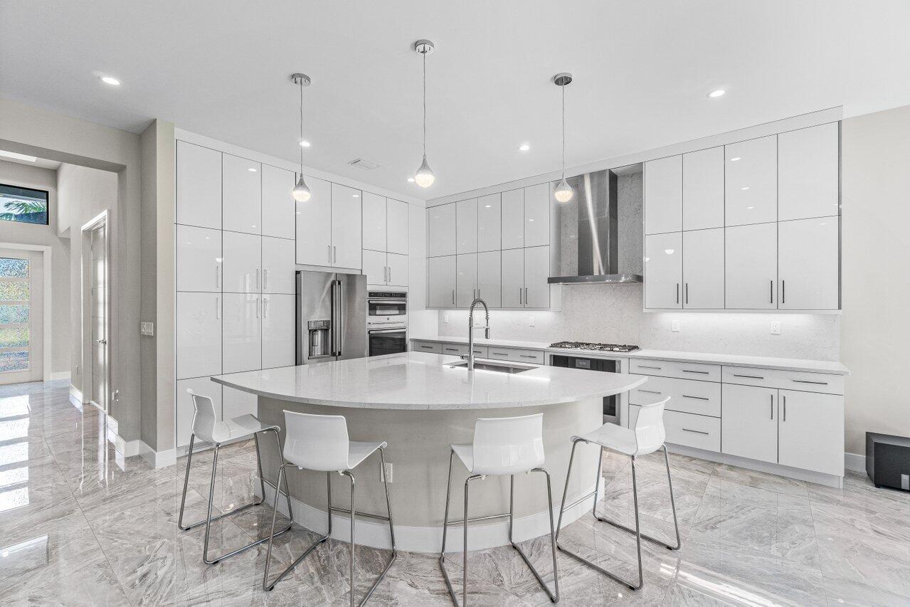 17583 Rainstream Road Boca Raton, FL 33496 - Photo 7 of 46 222