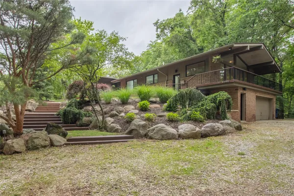 $1,049,000 | 30795 Adair Court, Franklin, MI 48025