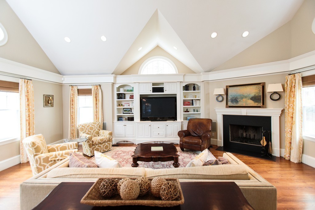 30 Pine Street Wellesley, MA 02481 - Photo 11 of 21