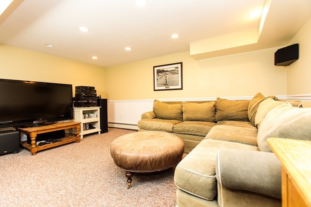 30 Pine Street Wellesley, MA 02481 - Photo 17 of 21