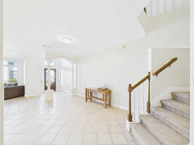 $379,000 | 483 Mariners Drive, Kemah, TX 77565