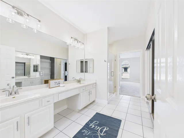 $379,000 | 483 Mariners Drive, Kemah, TX 77565