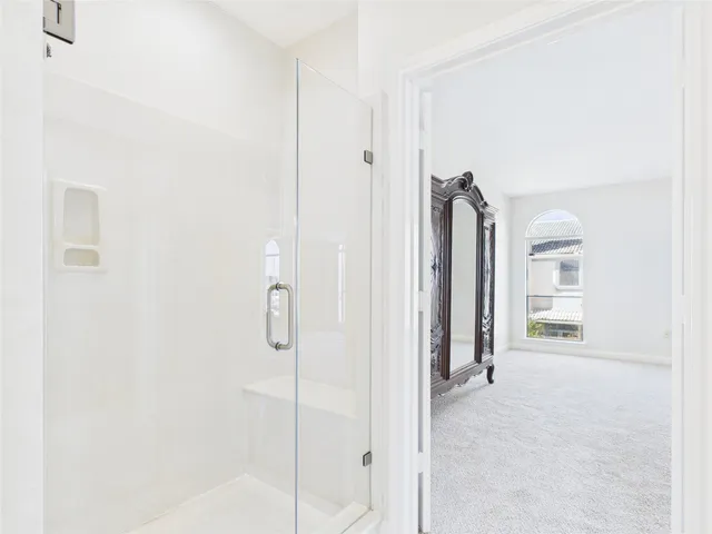 $379,000 | 483 Mariners Drive, Kemah, TX 77565