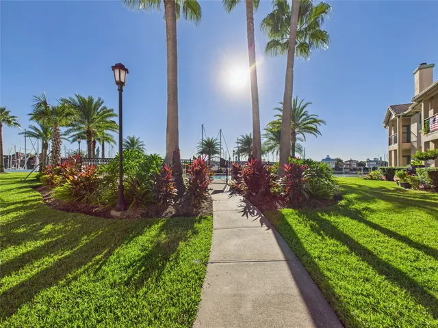 $379,000 | 483 Mariners Drive, Kemah, TX 77565