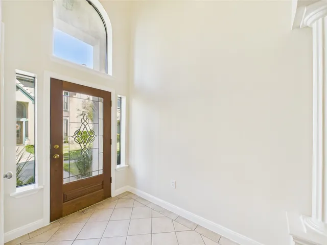 $379,000 | 483 Mariners Drive, Kemah, TX 77565