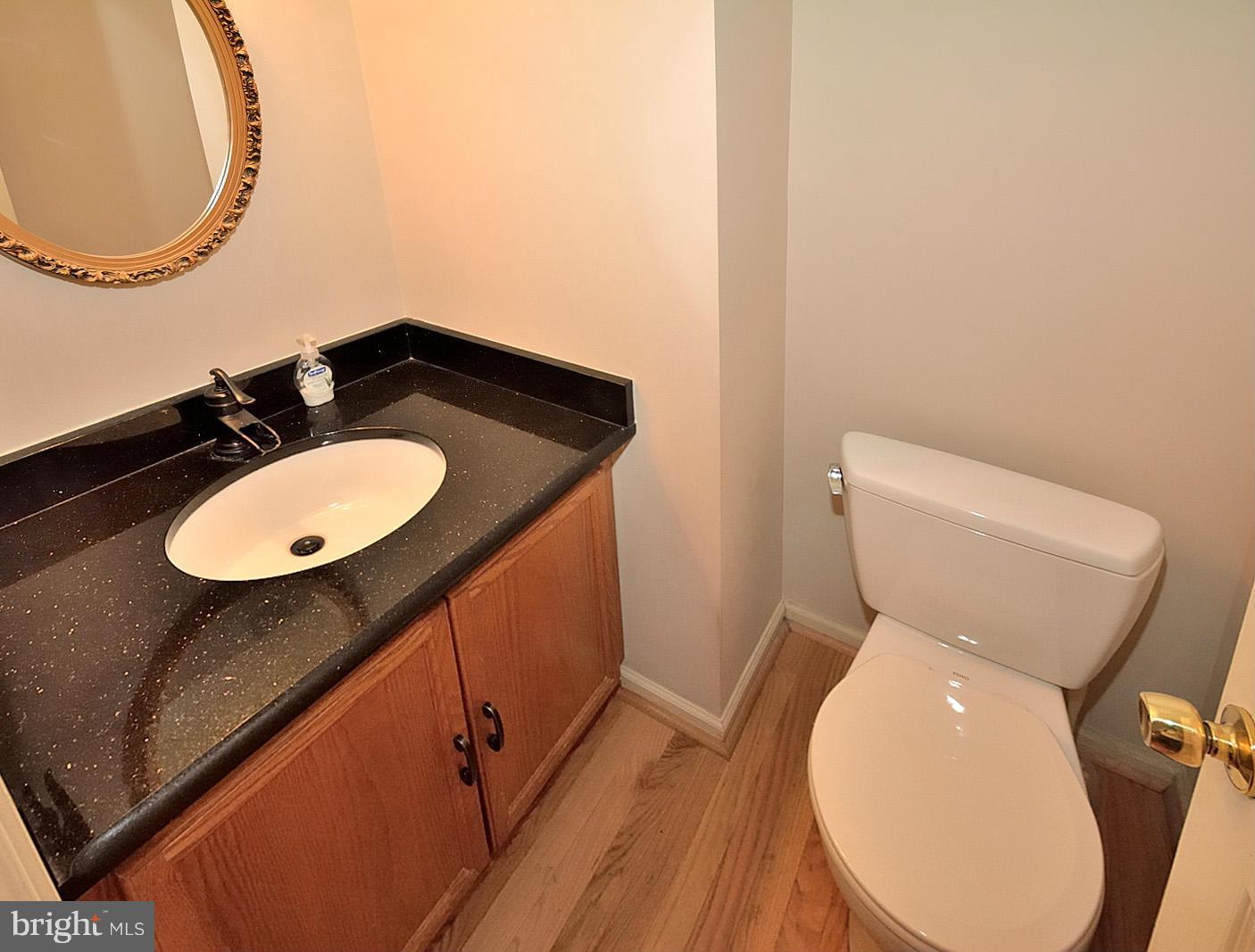 12589 Rock Ridge Road Herndon, VA 20170 - Photo 8 of 30 HALF BATH