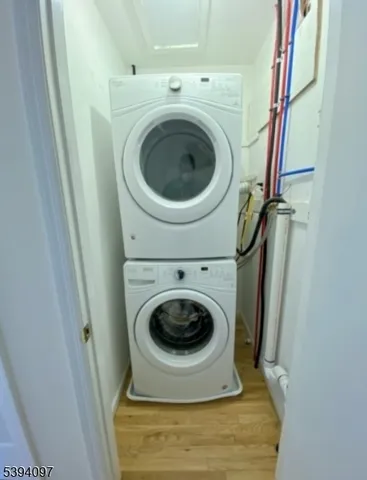 $2,475 | 97 Walnut Street, Unit 2B, Montclair, NJ 07042