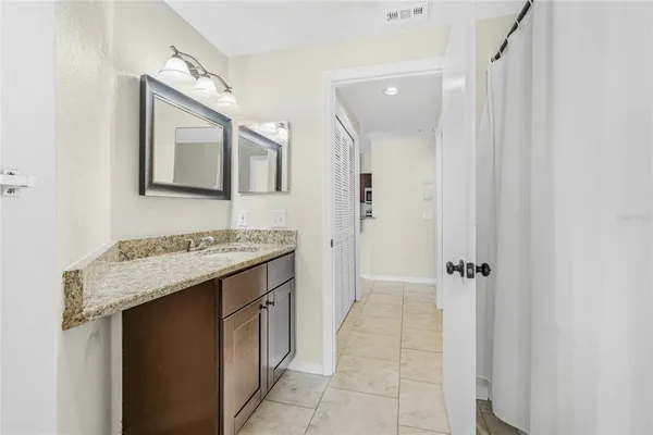 $1,700 | 5110 Northridge Road, Unit 201, Sarasota, FL 34238