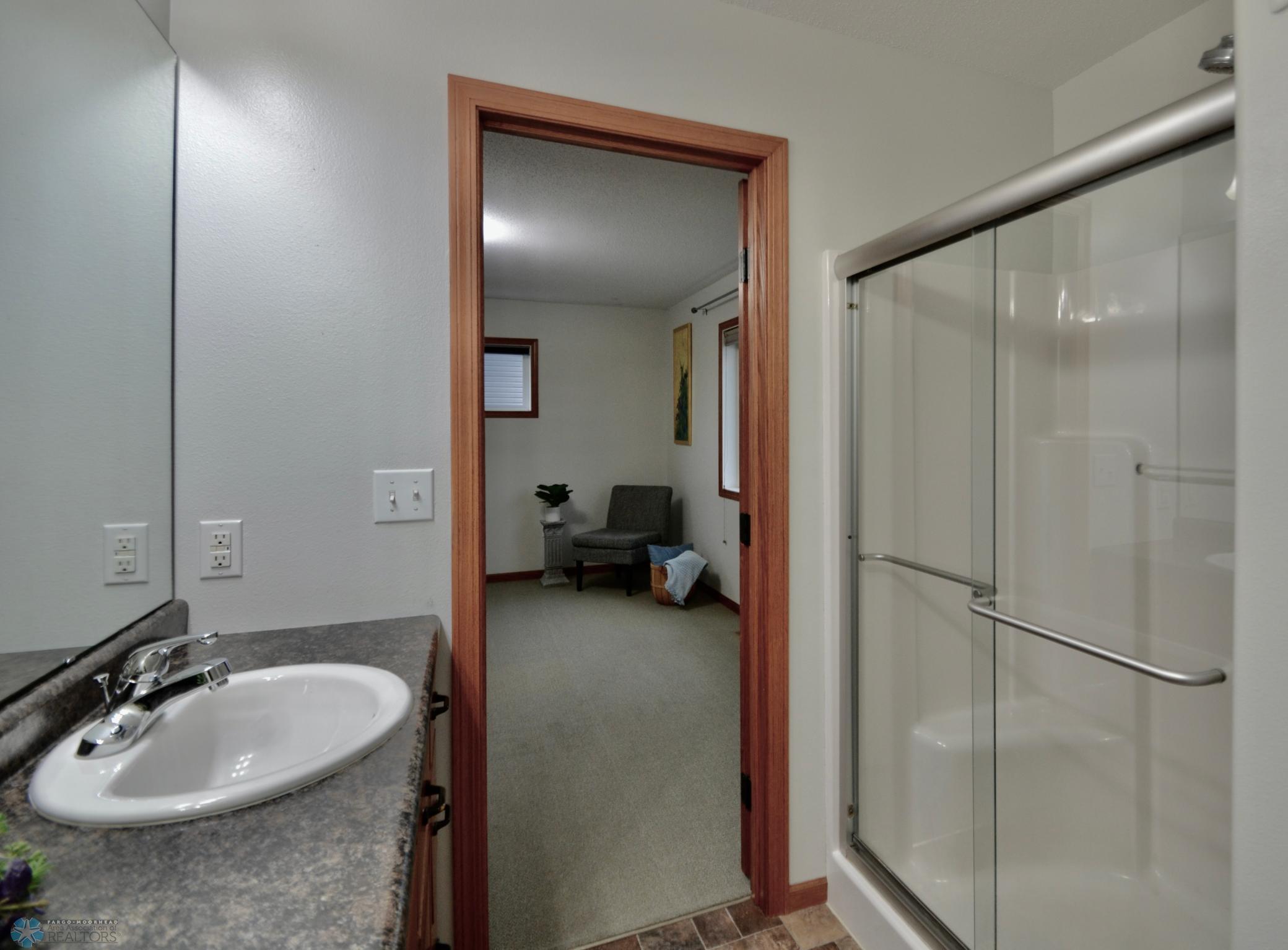 2002 35th St S Circle Moorhead, MN 56560 - Photo 15 of 47