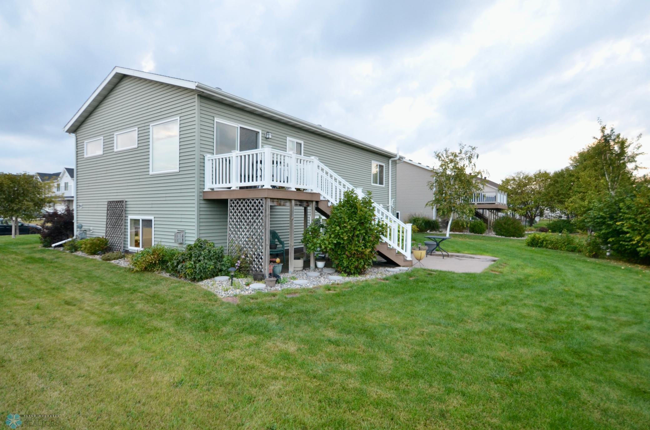 2002 35th St S Circle Moorhead, MN 56560 - Photo 33 of 47