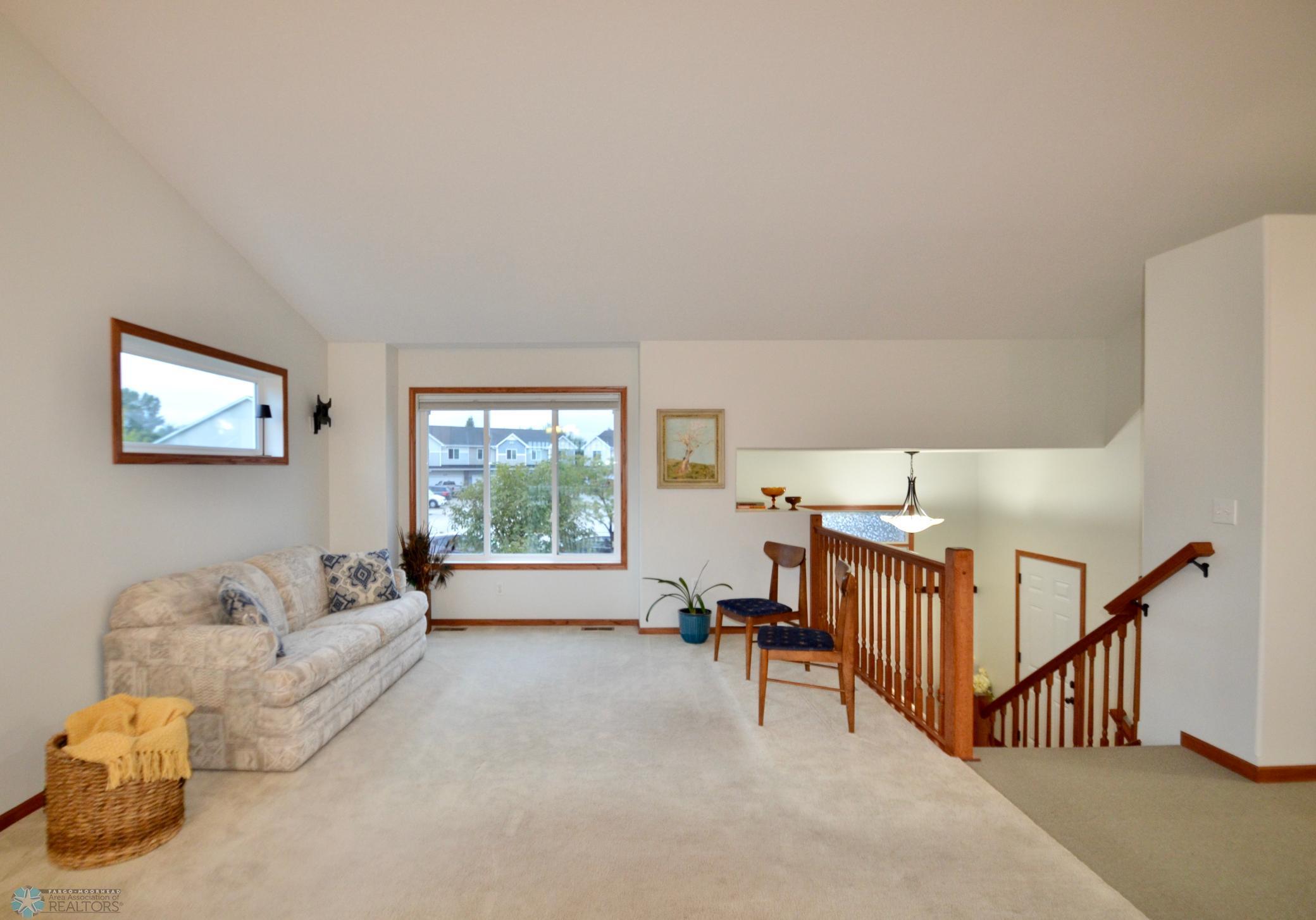 2002 35th St S Circle Moorhead, MN 56560 - Photo 5 of 47