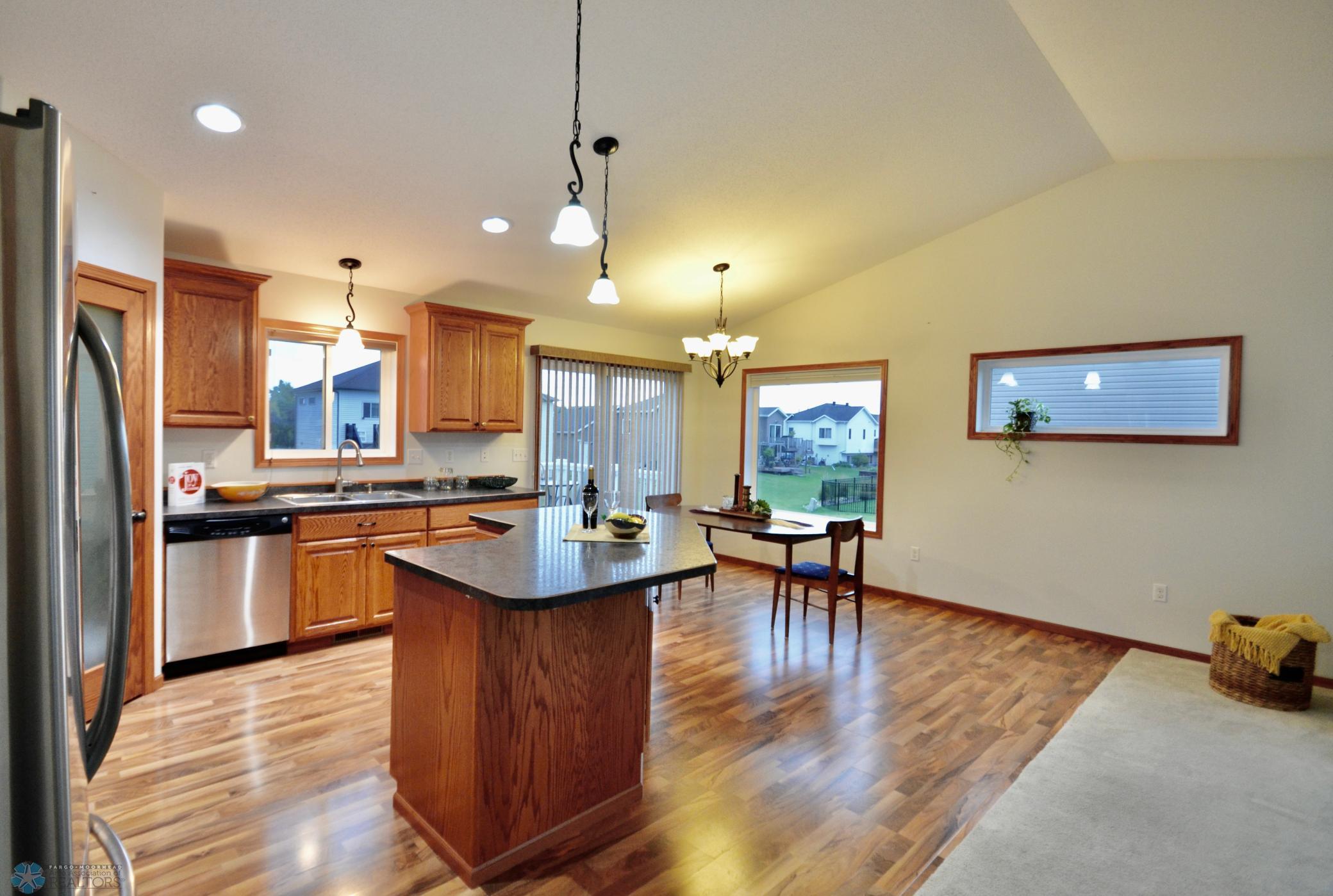 2002 35th St S Circle Moorhead, MN 56560 - Photo 6 of 47