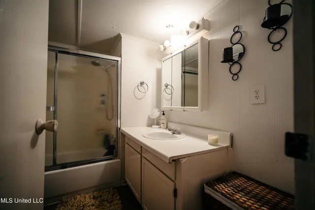 $164,900 | 427 Sea Island Drive, Vicksburg, MS 39183