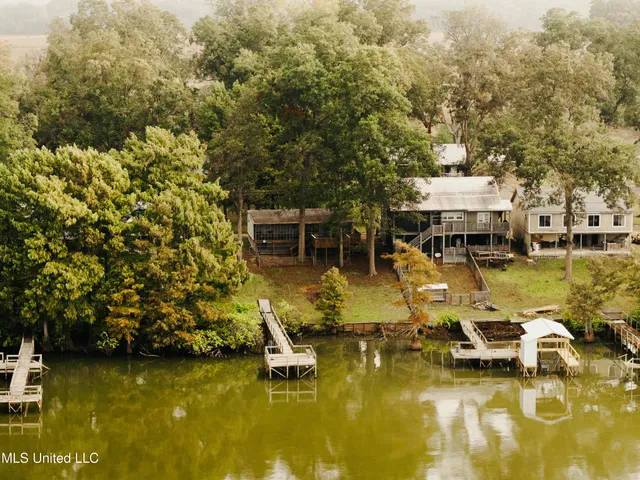 $164,900 | 427 Sea Island Drive, Vicksburg, MS 39183