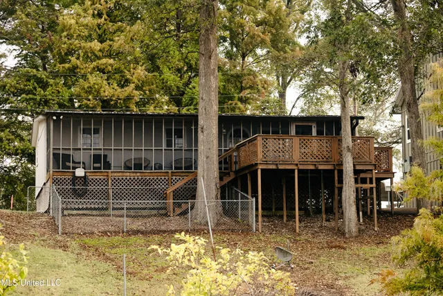 $164,900 | 427 Sea Island Drive, Vicksburg, MS 39183