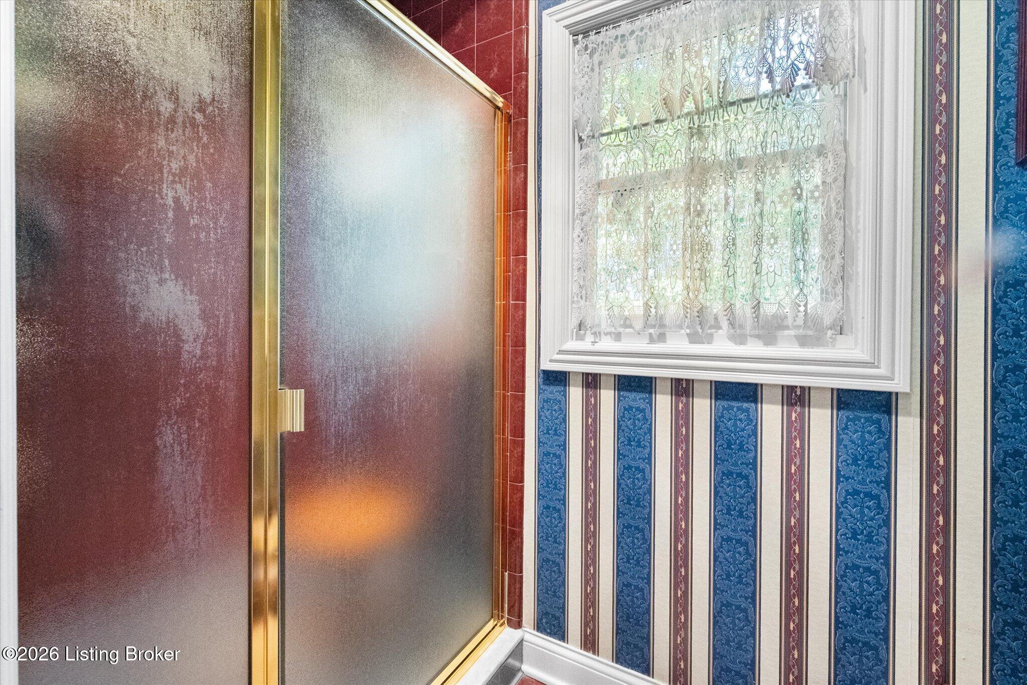 7101 Hickory Valley Road Louisville, KY 40299 - Photo 20 of 33 Primary Shower