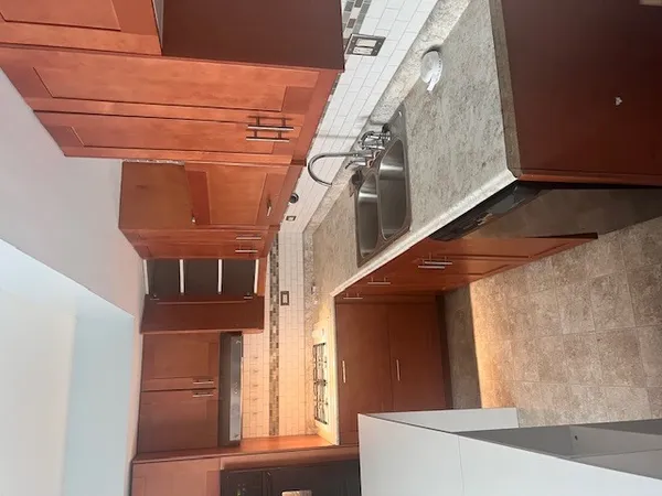 a view of entryway with a front door