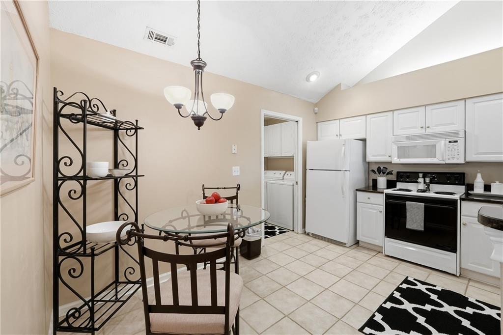 4522 Orchard Trace Roswell, GA 30076 - Photo 12 of 38