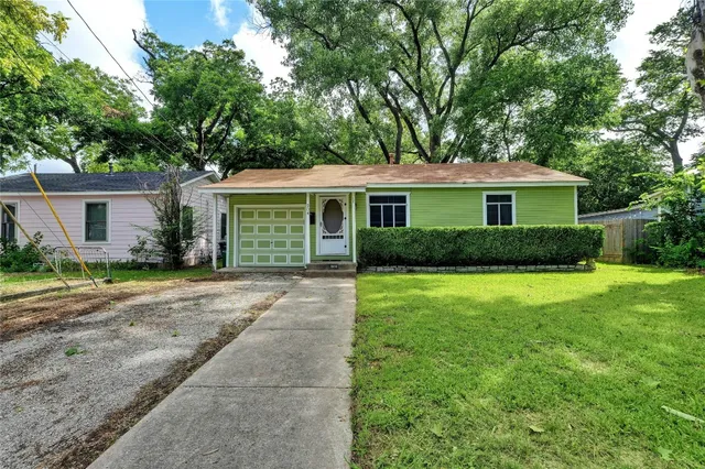 $2,000 | 904 East 55th 1/2 Street, Austin, TX 78751