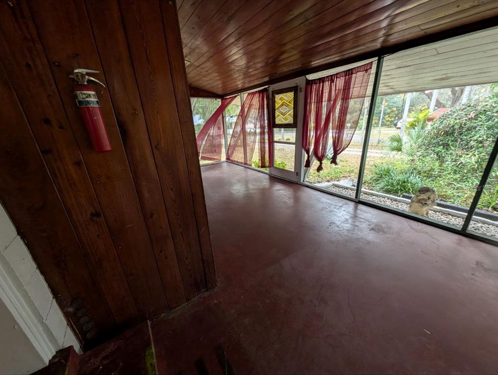 2304 Vine Street Leesburg, FL 34748 - Photo 15 of 25 a view of a balcony with an outdoor space