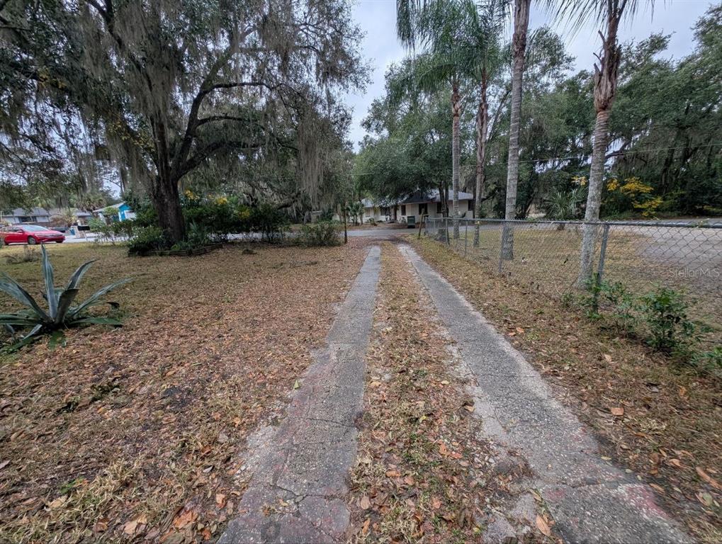 2304 Vine Street Leesburg, FL 34748 - Photo 22 of 25