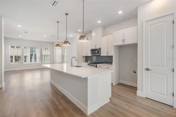 $3,300 | 6605 North Nebraska Avenue, Unit 6, Tampa, FL 33604