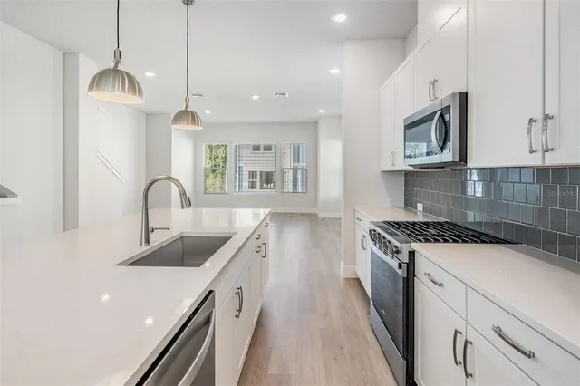 $3,550 | 6605 North Nebraska Avenue, Unit 6, Tampa, FL 33604