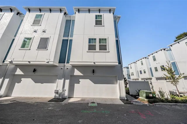$3,550 | 6605 North Nebraska Avenue, Unit 6, Tampa, FL 33604