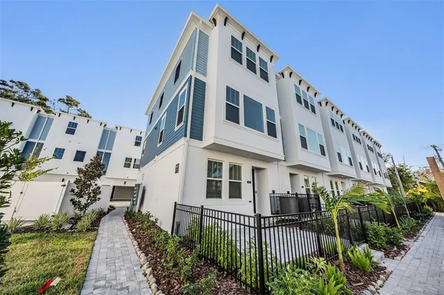 $3,550 | 6605 North Nebraska Avenue, Unit 6, Tampa, FL 33604