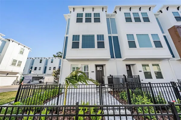 $3,300 | 6605 North Nebraska Avenue, Unit 6, Tampa, FL 33604