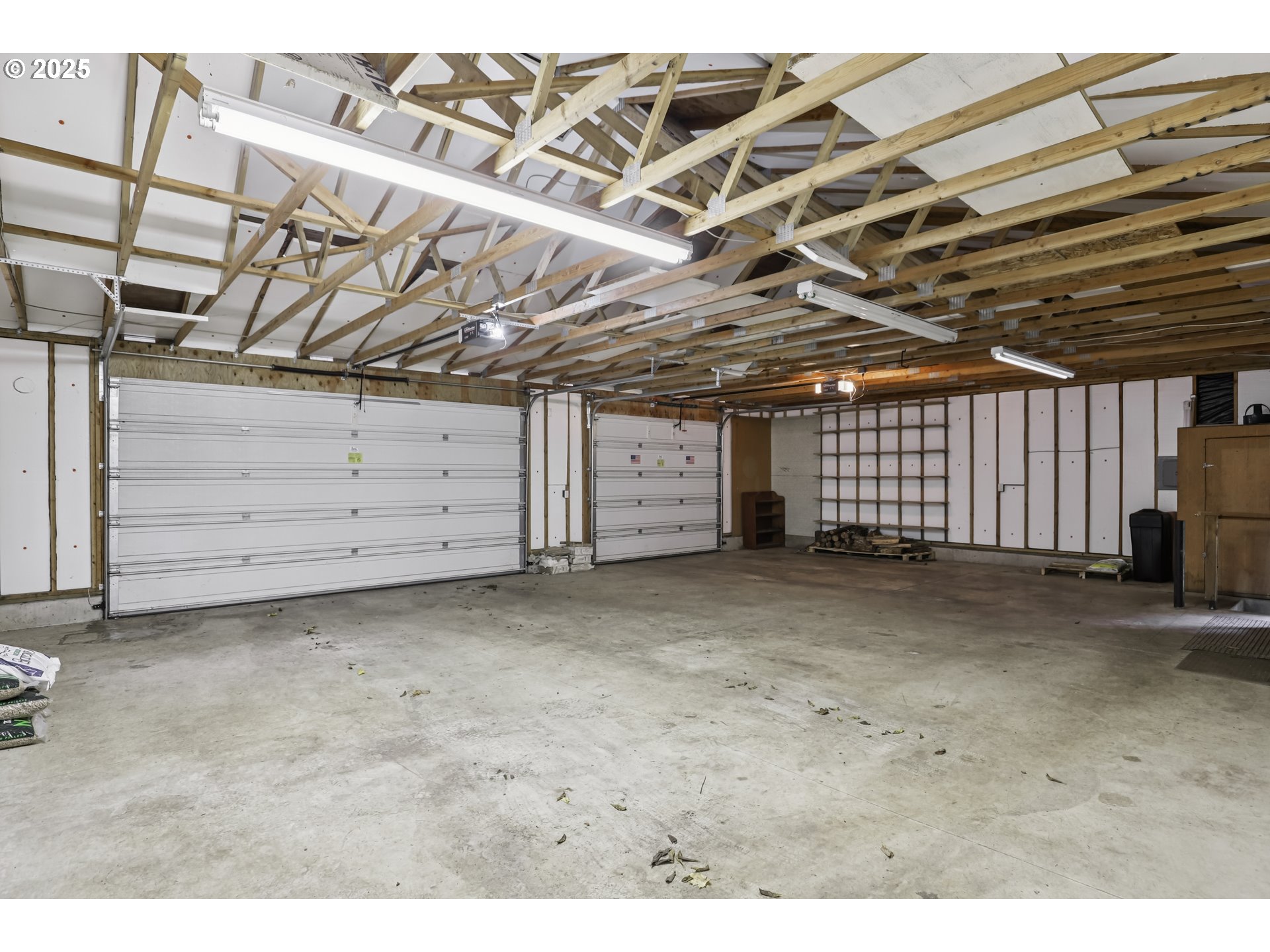 39777 Northwest Murtaugh Road North Plains, OR 97133 - Photo 34 of 45 a view of a room with an empty space