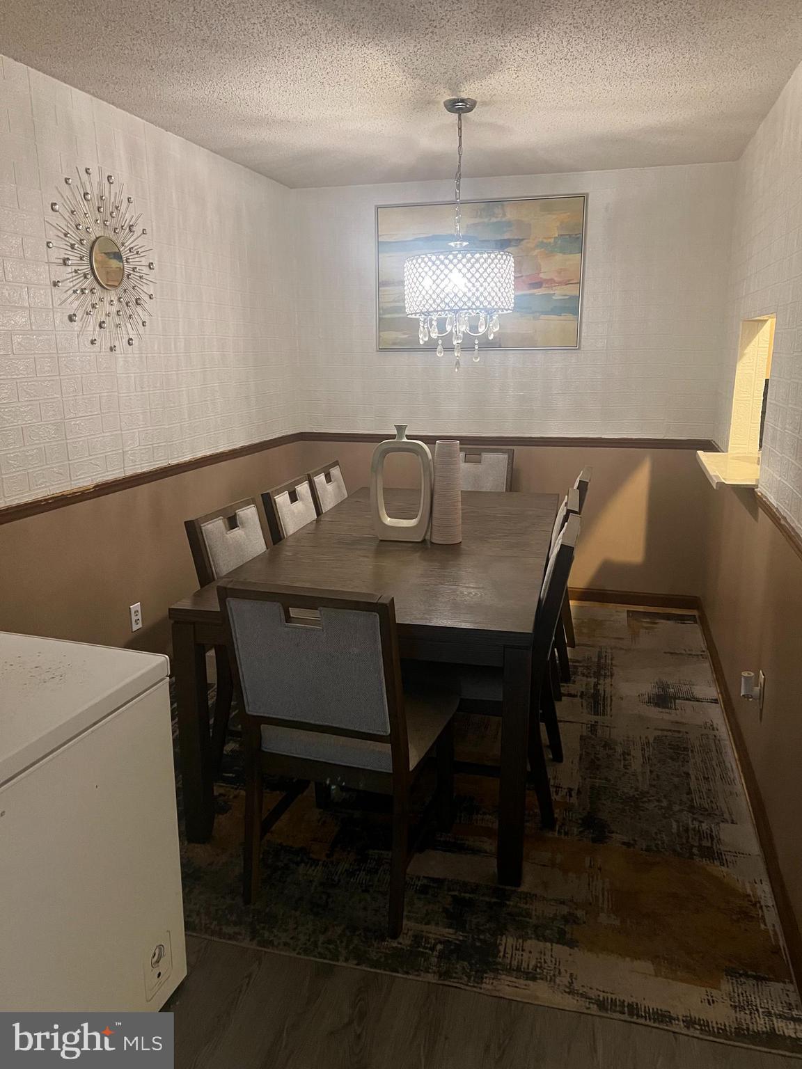 229 Colonial Court Absecon, NJ 08205 - Photo 5 of 7 a view of a dining room with furniture