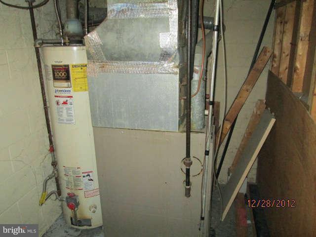 1915 Larkhall Road Dundalk, MD 21222 - Photo 3 of 5 Interior (General)