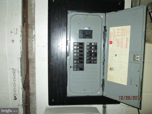 1915 Larkhall Road Dundalk, MD 21222 - Photo 4 of 5 Interior (General)