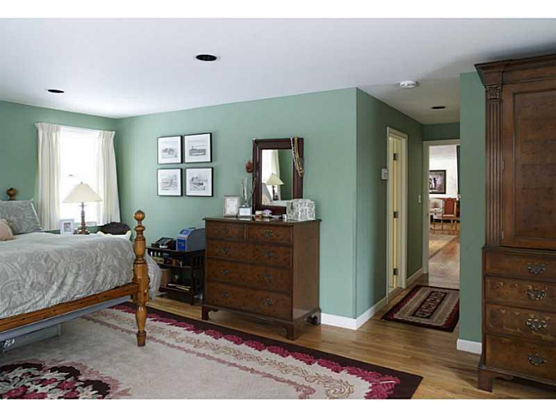 2 Fox Hill Road Cape Elizabeth, ME 04107 - Photo 16 of 34 Master Bedroom. Spacious with Plenty...