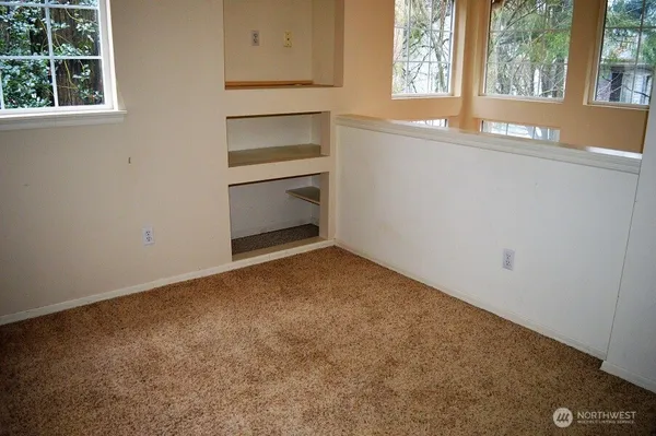 $2,900 | 9981 Avondale Road Northeast, Redmond, WA 98052