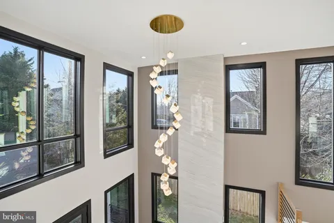 $2,995,000 | 1805 Franklin Avenue, McLean, VA 22101