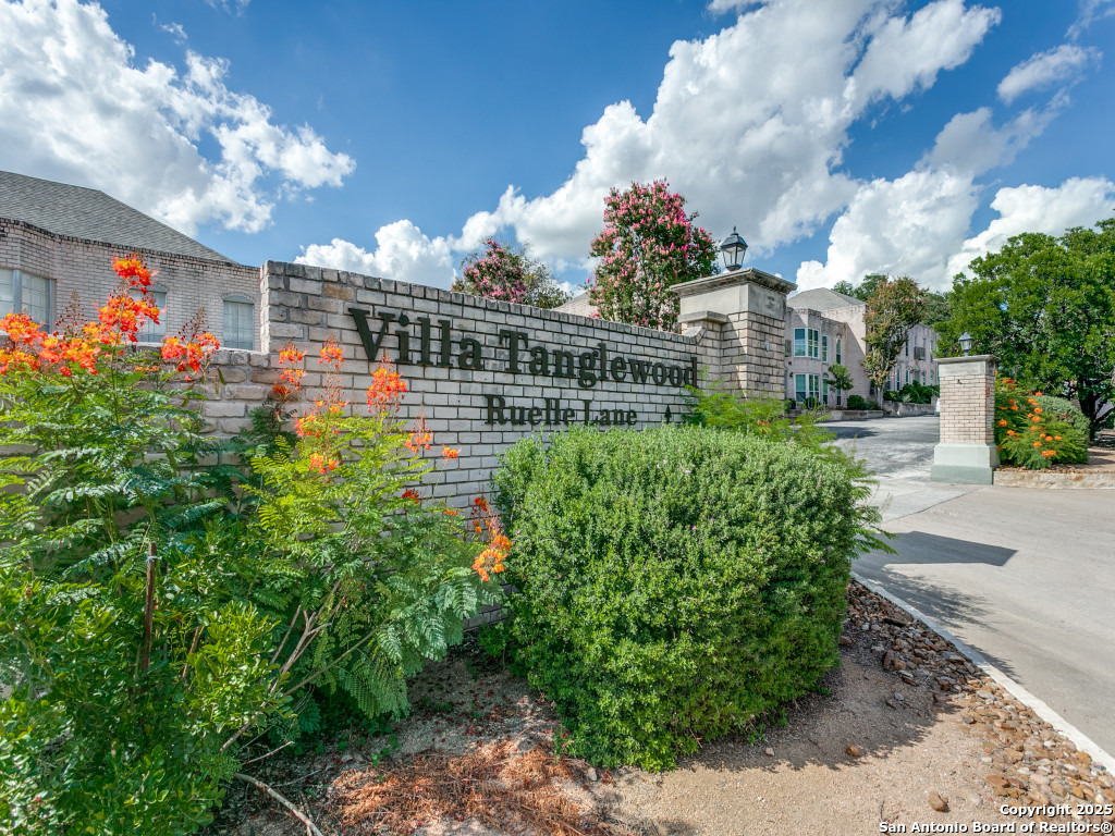a view of a multi story building