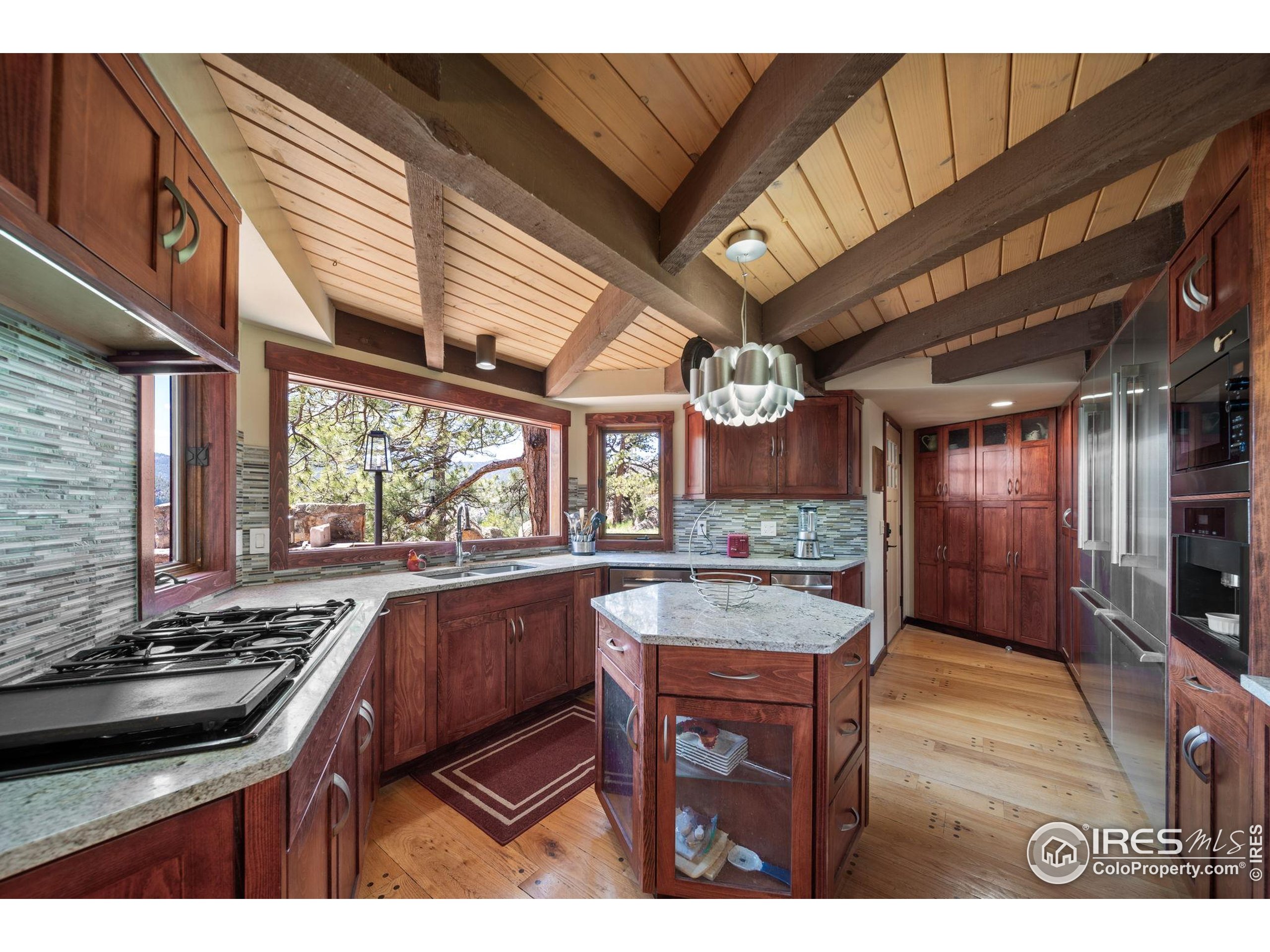 1692 Kiowa Road Lyons, CO 80540 - Photo 13 of 40